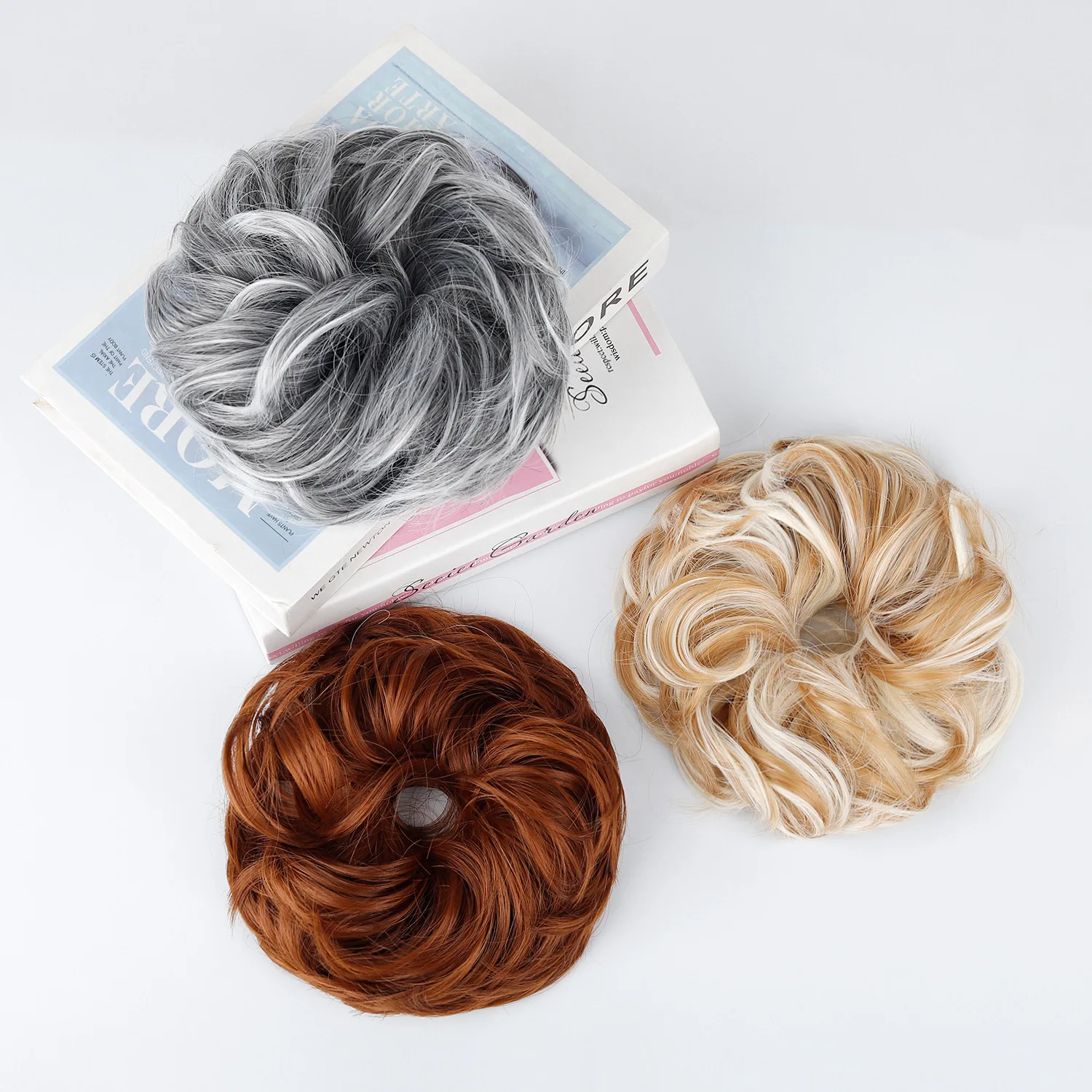 แฮร์พีซทรงผมมวยยุ่งๆ ลอนคลื่นส - Claw Clip Messy Bun Hair Piece บทวิจารณ์และราคา