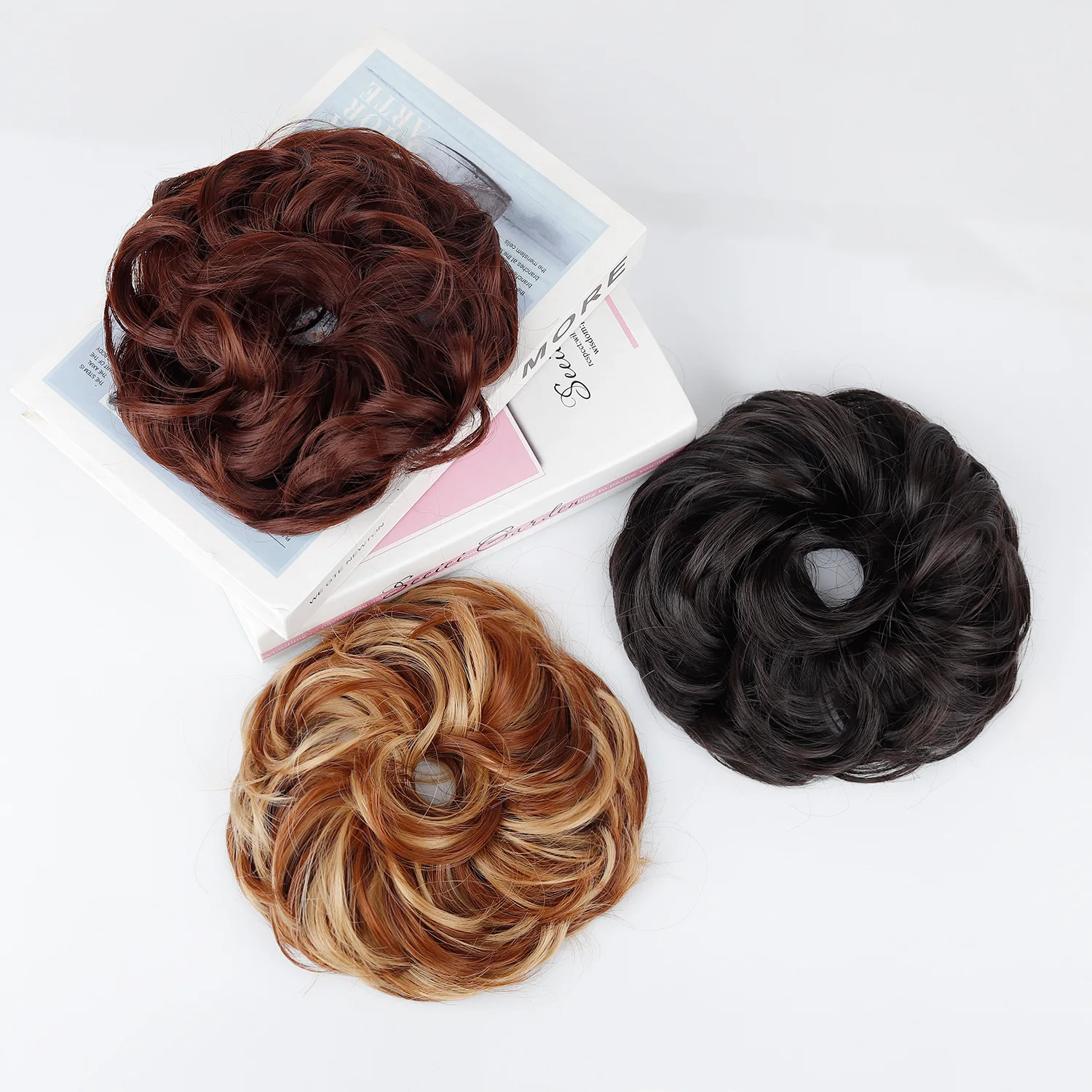 แฮร์พีซทรงผมมวยยุ่งๆ ลอนคลื่นส - Claw Clip Messy Bun Hair Piece บทวิจารณ์และราคา